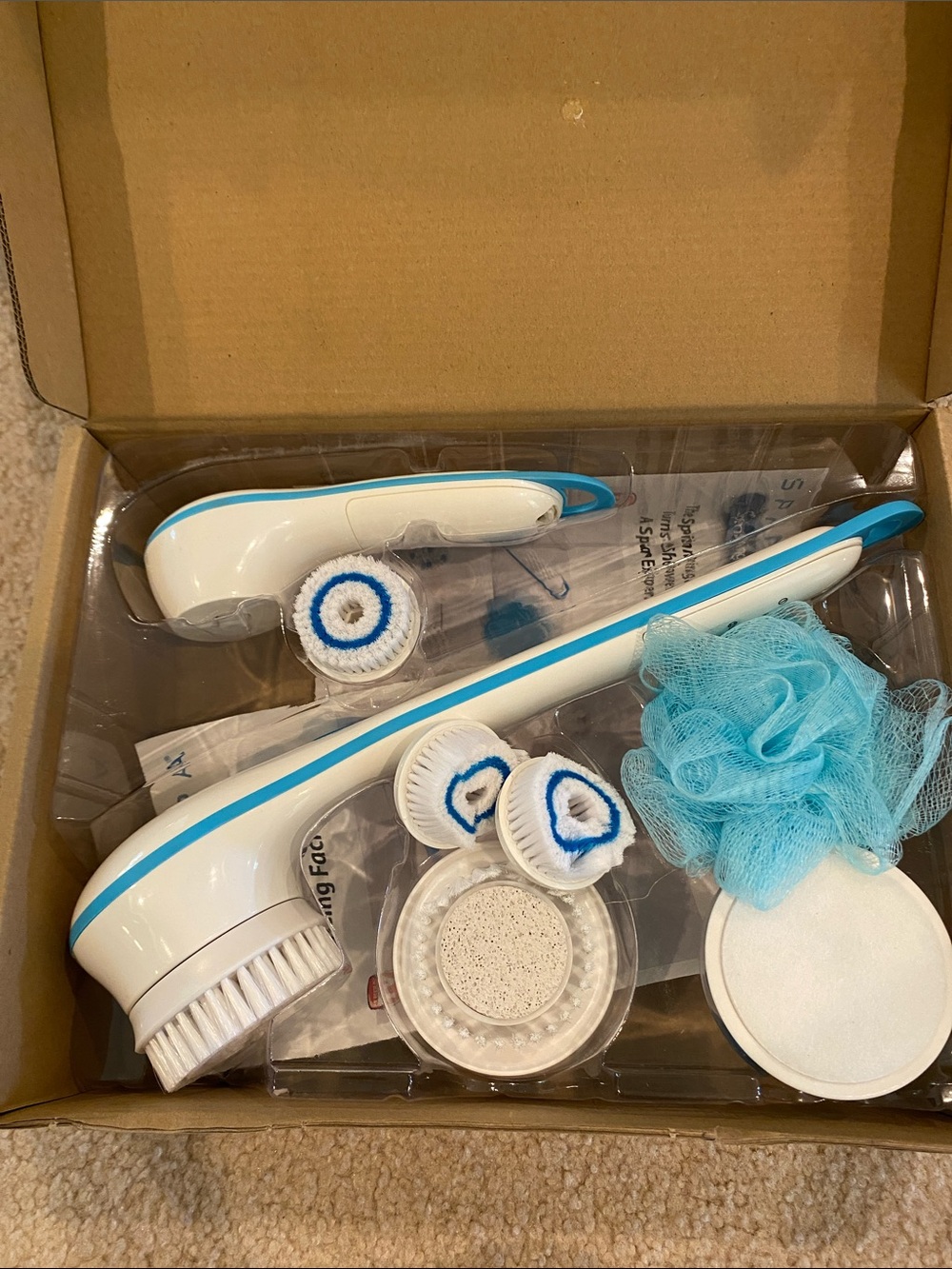 Electric Body and Facial Spa Brush Cleansing Set in White & Aqua by Spin Spa